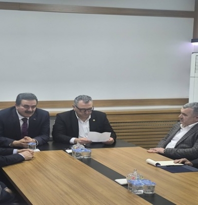 AK Parti Milletvekillerimiz Sn. Av.Haluk İPEK ve Sn.Hasan ÇİLEZ'in katılımları ile Belediyemizde İlçe Danışma Toplantısı düzenlendi.