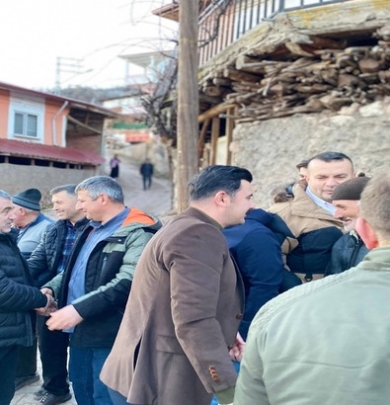 Belediye Başkanımız Cihan DEMİR, Alan Köyünde hemşehrimiz Adil ÇAMLI'nın ev sahipliğinde  düzenlenen iftar programına katıldı.