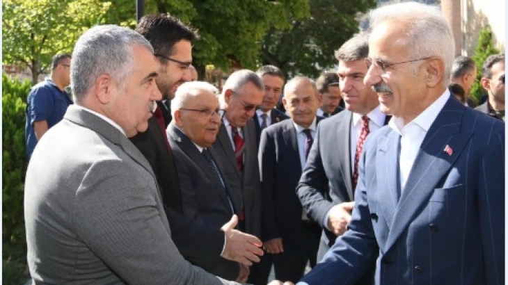 Belediye Başkanımız Cihan DEMİR, İlimize gelen Ulaştırma ve Altyapı Bakanımız Sayın Abdulkadir URALOĞLU’nu öncülüğünde gerçekleştirilen İl Koordinasyon propramına katıldı. 