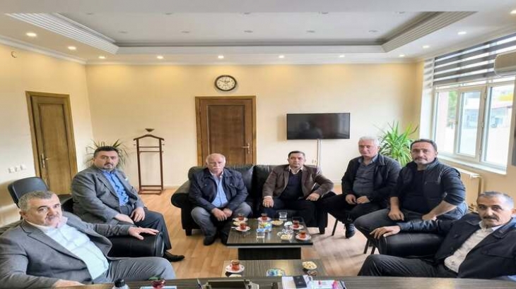 Gümüşhacıköy Ticaret ve Sanayi Odası Yönetim Kurulu Başkanı Ali KOCA,  Belediye Başkanımız Cihan DEMİR'i ziyaret etti.