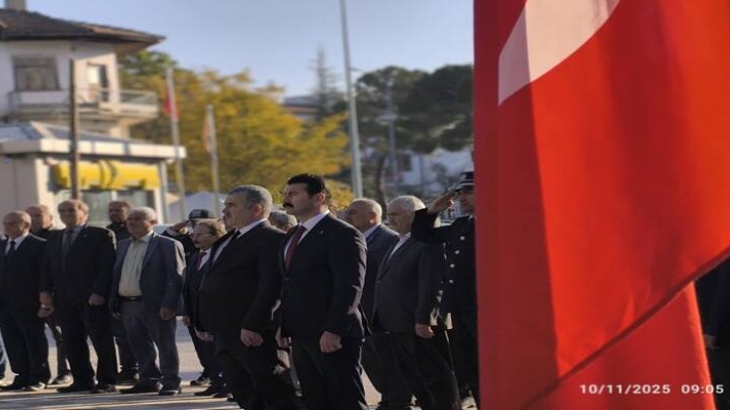 Türkiye Cumhuriyeti'nin kurucusu Gazi Mustafa Kemal Atatürk, ölümünün 87. Yılında İlçemizde düzenlenen törenlerle anıldı.